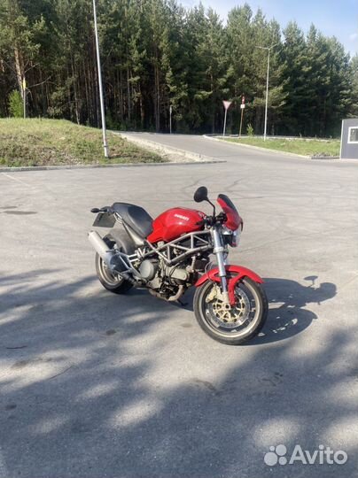 Ducati m800