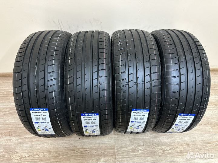 Triangle EffeXSport TH202 225/45 R19 103W