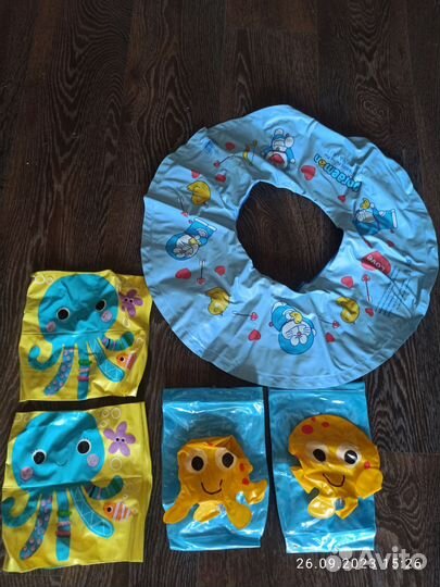 Нарукавники для плавания