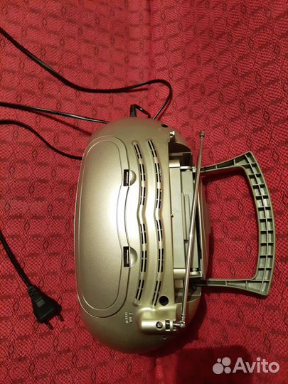 Магнитола LG CD-321 AX