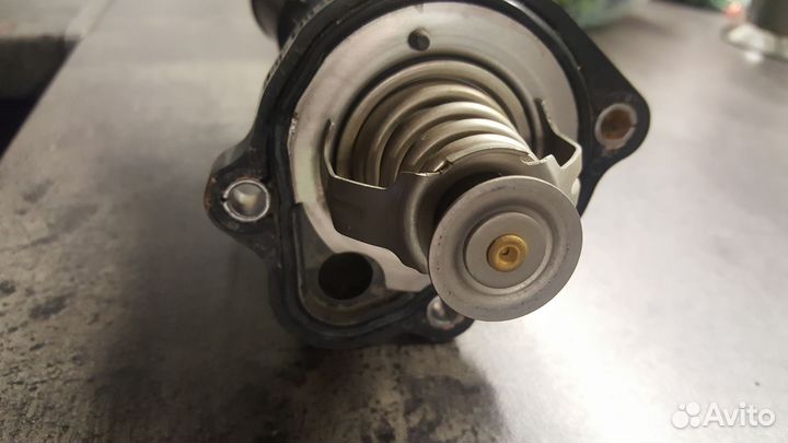 Термостат на форд Мондео 5