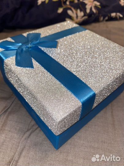 Коробка подарочная