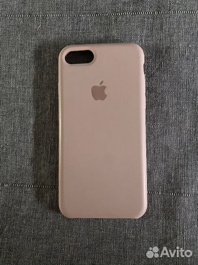 Чехол на iPhone 7