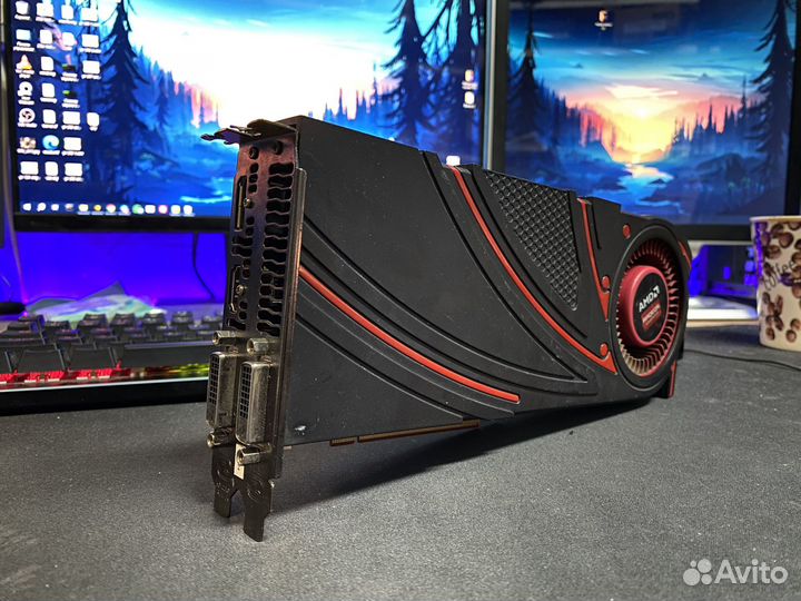 AMD Radeon R9 390 4GB 256bit