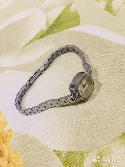 Часы заря 17 камней - женские