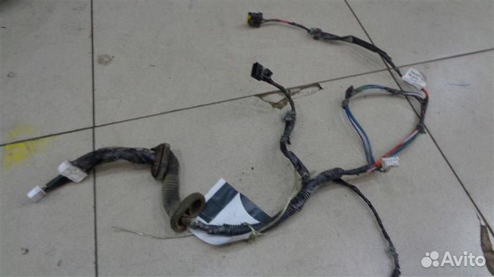 Проводка двери передней правой Nissan Navara D40