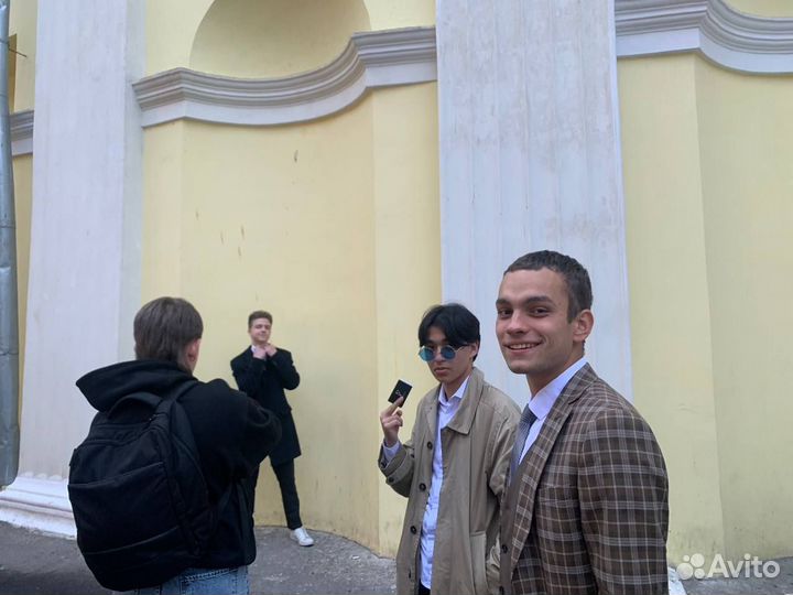 Бесподобный промоутер-зазывала