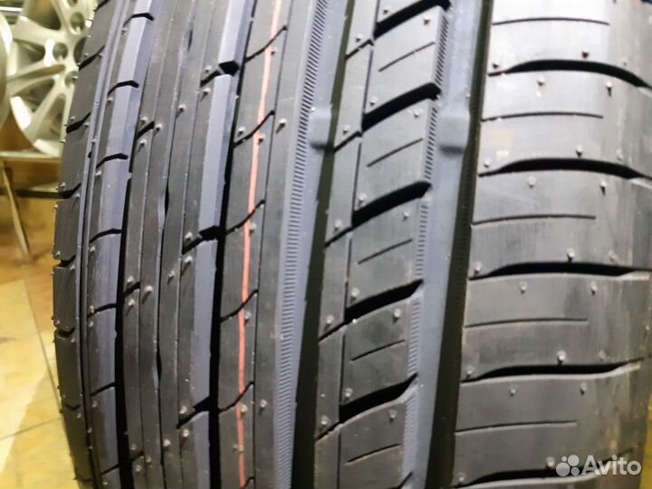 Toyo Proxes T1-S 215/55 R17