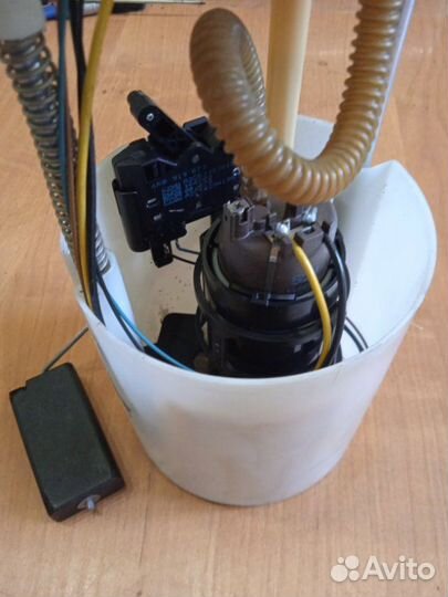 Бензонасос (насос топливный) Volkswagen Polo