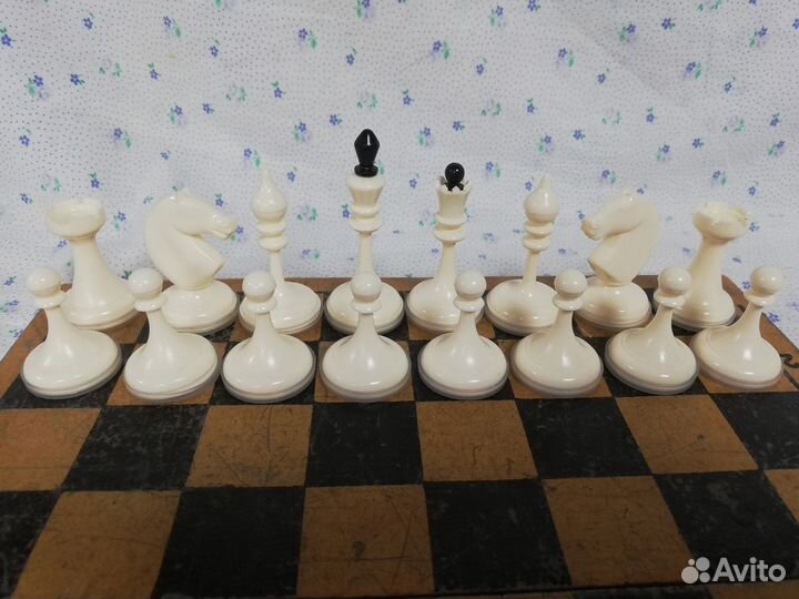 Шахматы СССР фигуры из пластика Классика