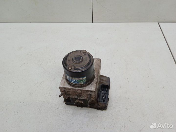 Блок ABS (насос) Hyundai Santa Fe 1 2000-2012