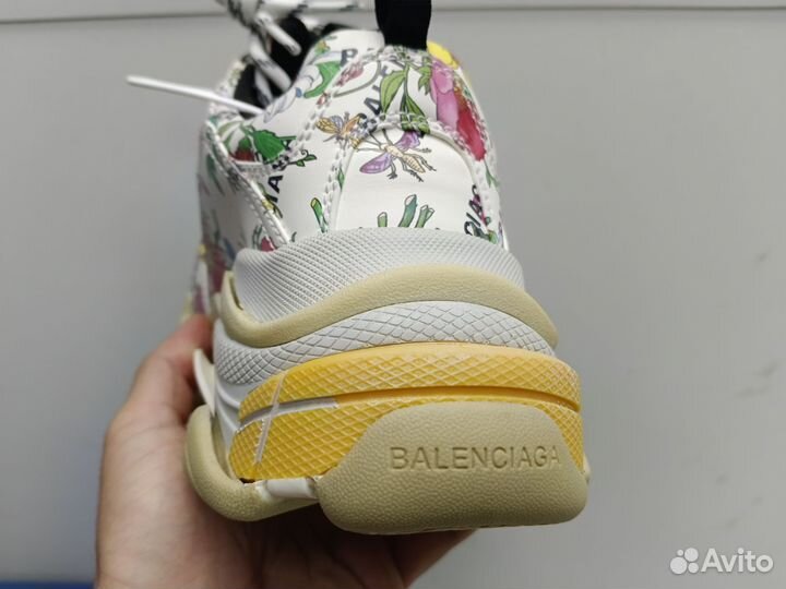 Кроссовки Balenciaga triple s