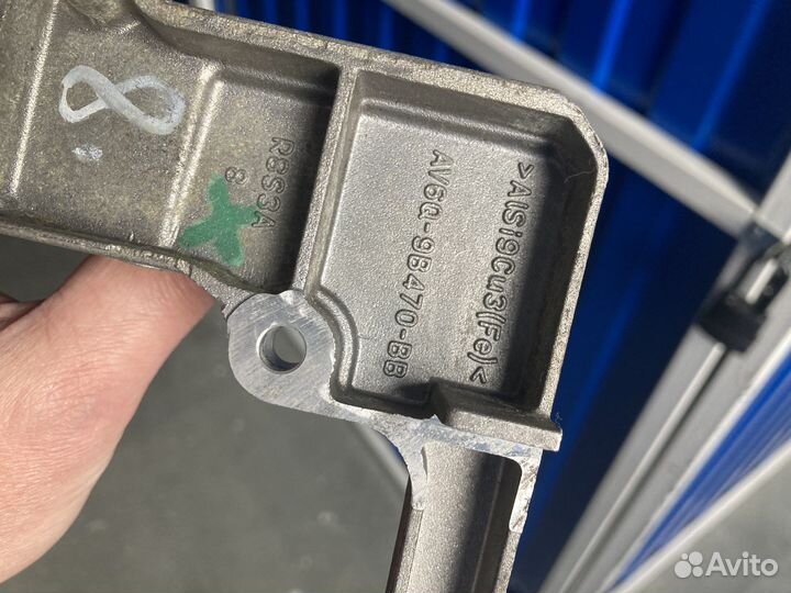 Кронштейн АКПП