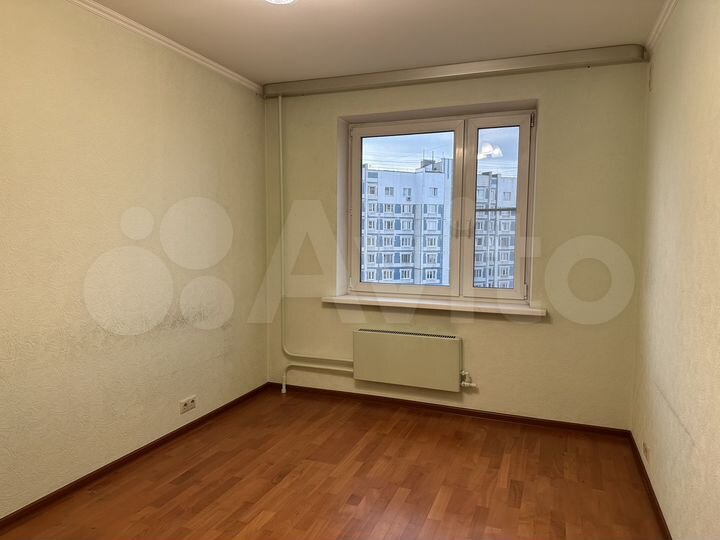 Доля в 3-к. квартире, 66,6 м², 13/17 эт.