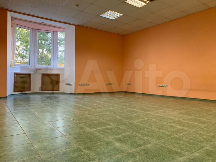 Свободного назначения, 100 м²