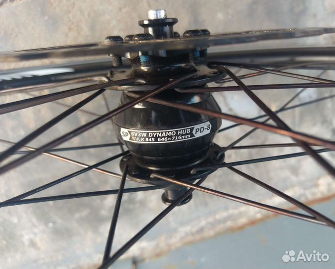 Колёса бескамерные, седло Selle SMP TRK и др з/ч