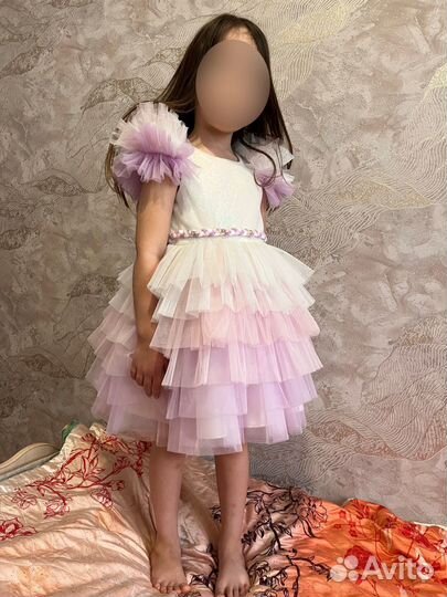 Нарядное платье