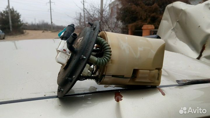 Топливный насос на Kia Spectra 2007 г