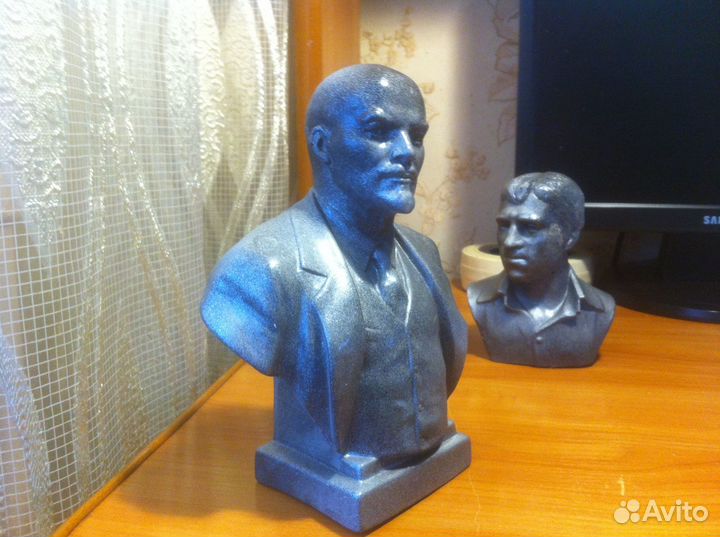 Бюст Ленина В.И