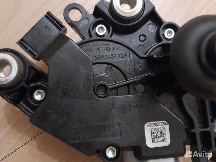 Mercedes v class 447 мотор стеклоочистителя задн