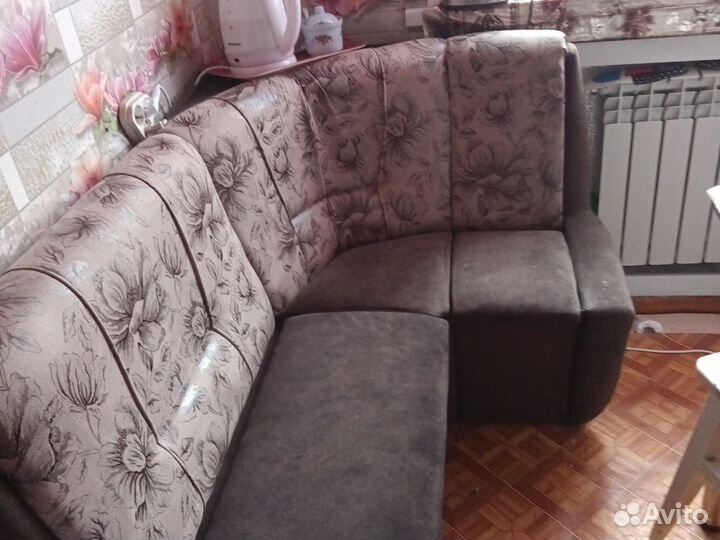 Диван почти новый за 7т