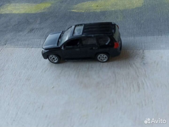 Машинка игрушка