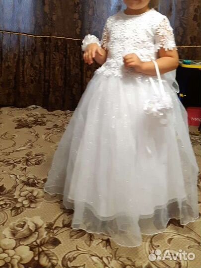 Нарядное платье для девочки