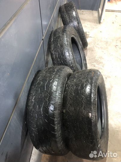 Toyo Open Country A/T Plus 235/65 R17