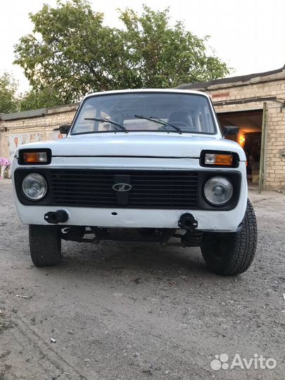 LADA 4x4 (Нива) 1.7 МТ, 2000, 100 000 км