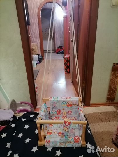 Детская качелька