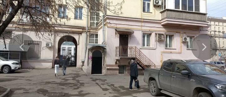 Комната 40 м² в 3-к., 1/9 эт.