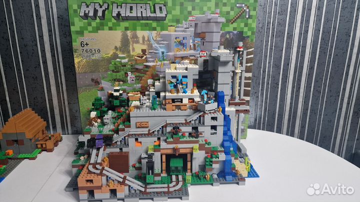 Lego minecraft горная пещера