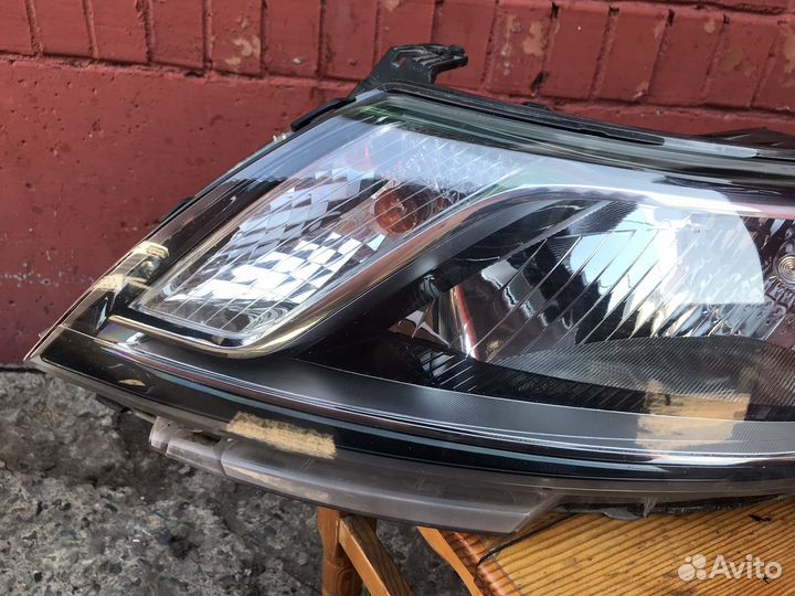 Фары кио рио 3