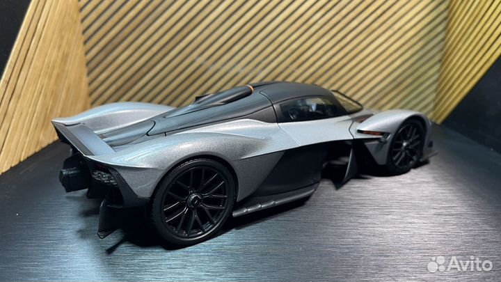 Aston Martin Valkyrie Maisto Масштаб 1/18