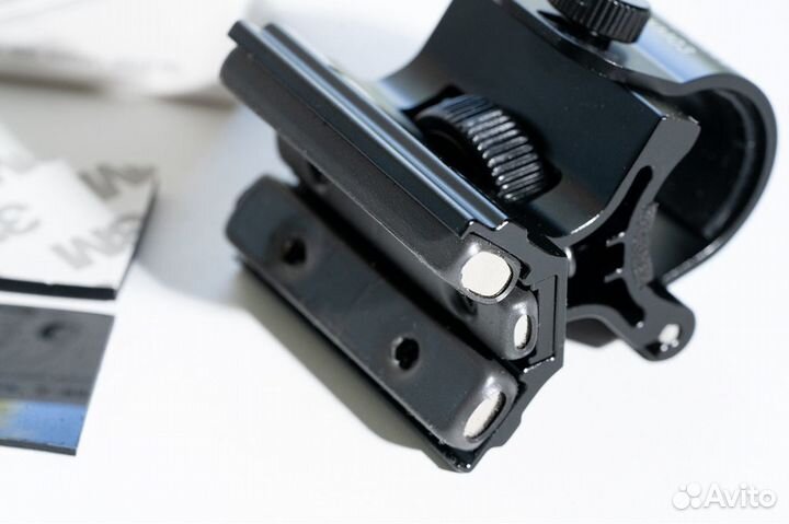 Магнитное крепление фонаря на оружие Olight X-WM03