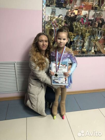 Тренер по фигурному катанию