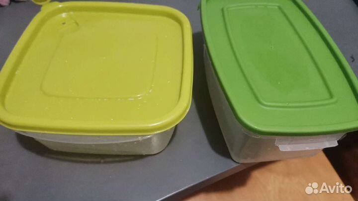 Два контейнера для еды