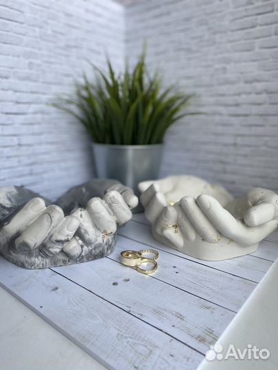 Кашпо руки-Давида