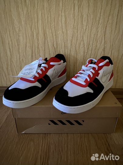 Кроссовки nike