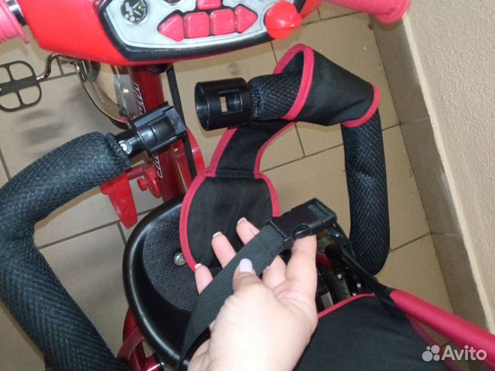 Велосипед с ручкой