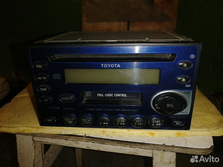 Магнитола штатная