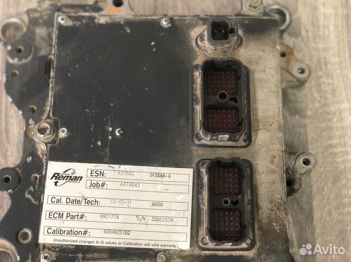 Блок управления бу 4921776 (Komatsu D155AX-6)