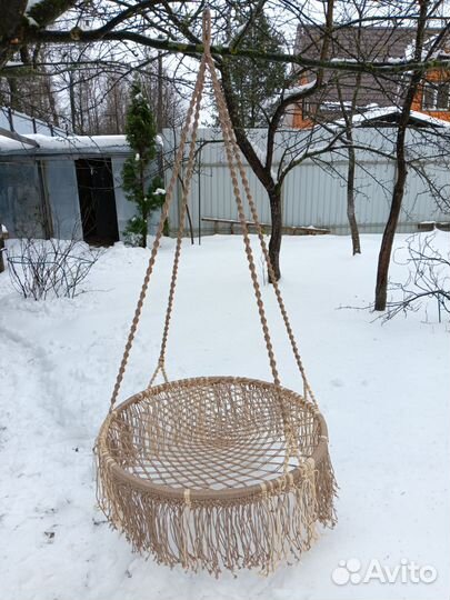 Качели-гнездо ручная работа