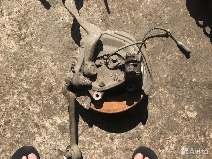 Передние поворотные кулаки бмв е90