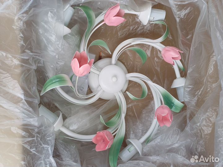 Люстра потолочная