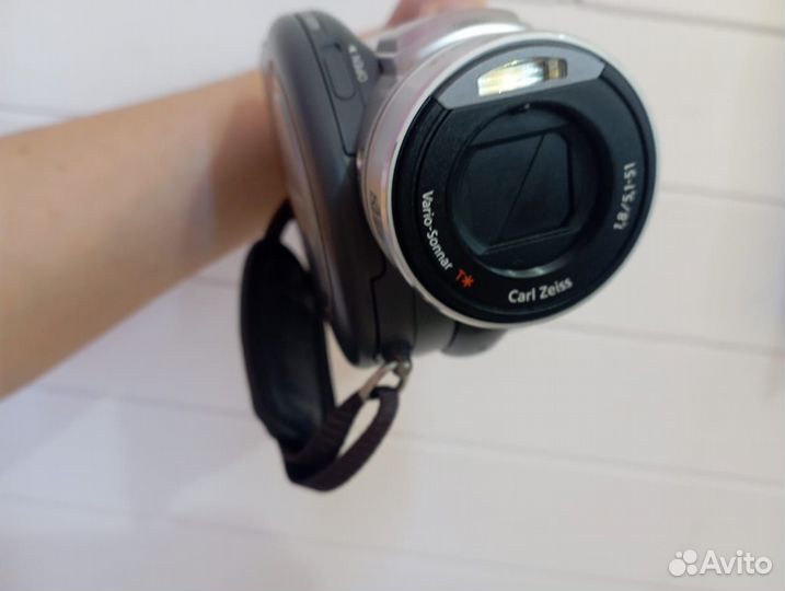 Видеокамера sony handycam
