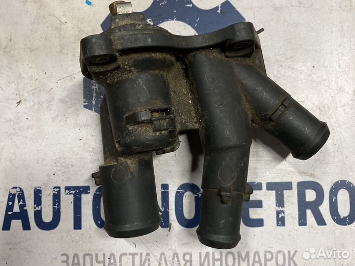 Фланец охлаждения Ford Focus 2 1.6 4M5G6L721GB