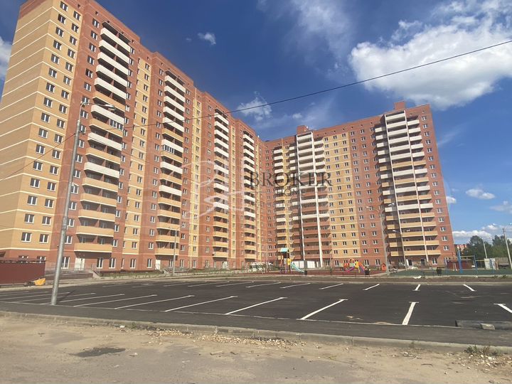 2-к. квартира, 60 м², 8/17 эт.