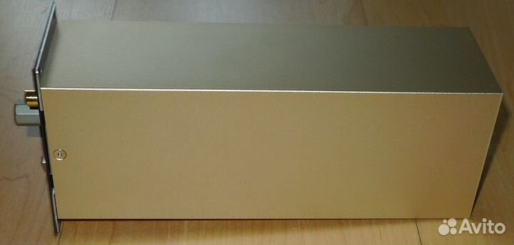 Корректор Accuphase AD-275 и пульт RC-10