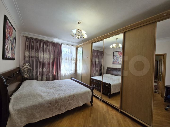 4-к. квартира, 110,6 м², 3/4 эт.